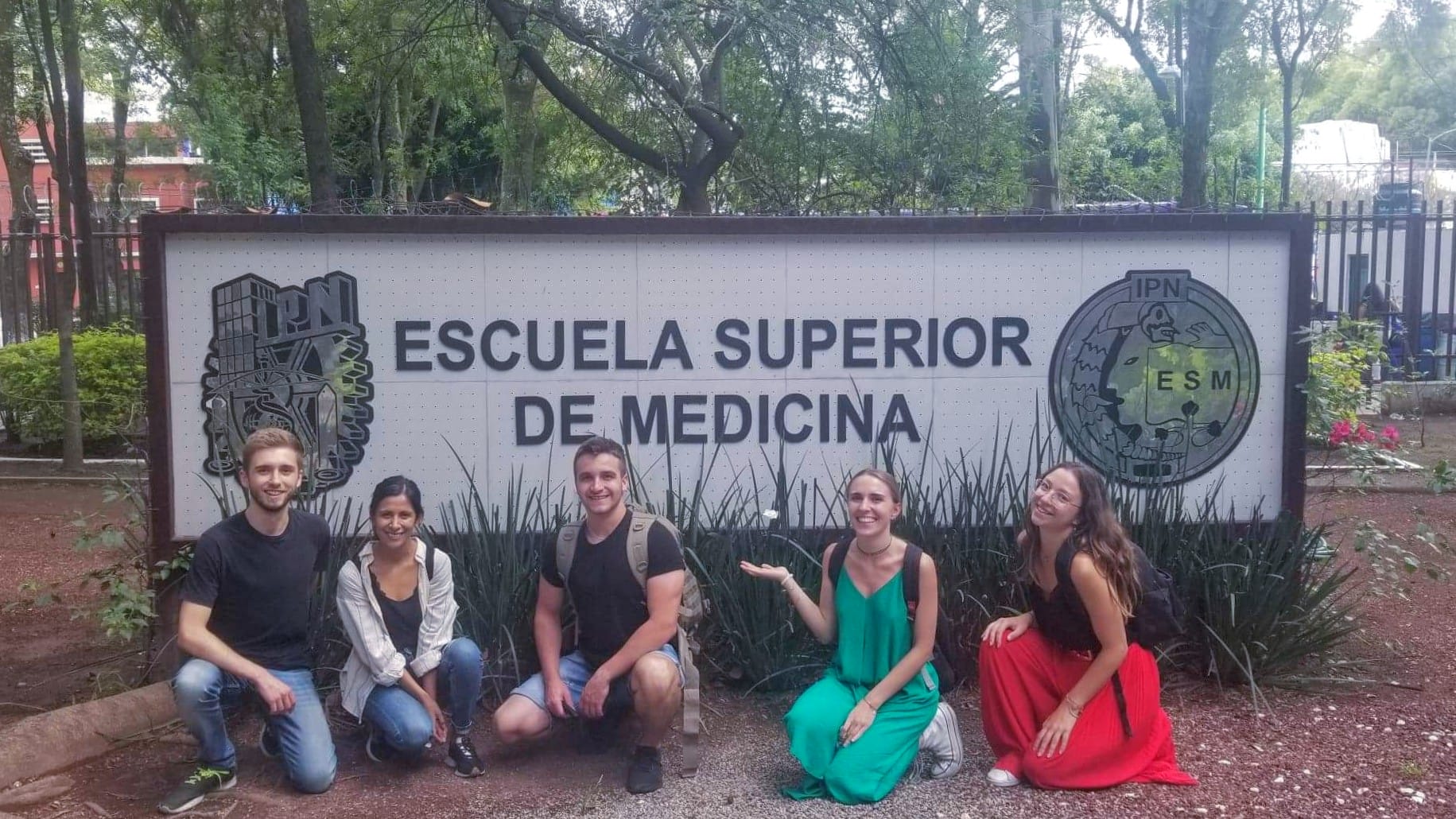 l’École Supérieure de Médecine à l’Institut Nationale Polytechnique de Mexico City au Mexique